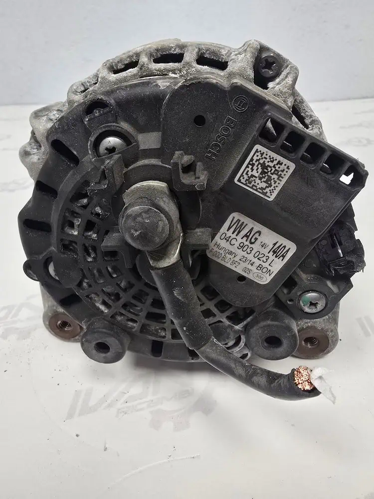 04C903023L-3 Alternatore Audi / VolksWagen- 04C903023L