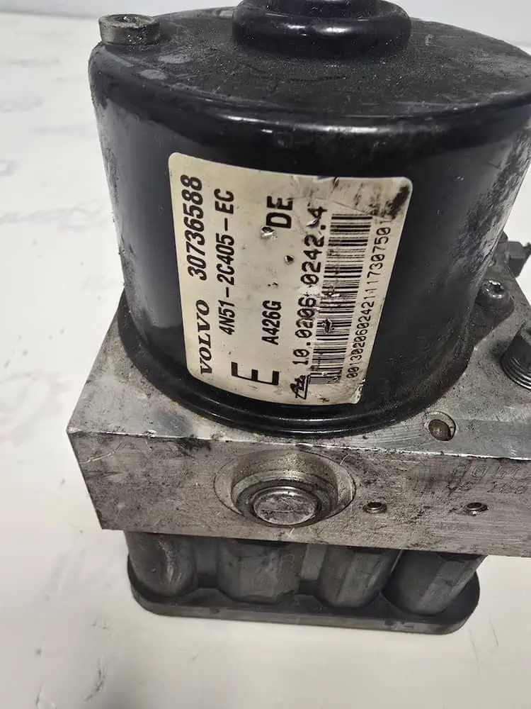 30736588-2 Centralina Pompa ABS Volvo C30 – 30736588