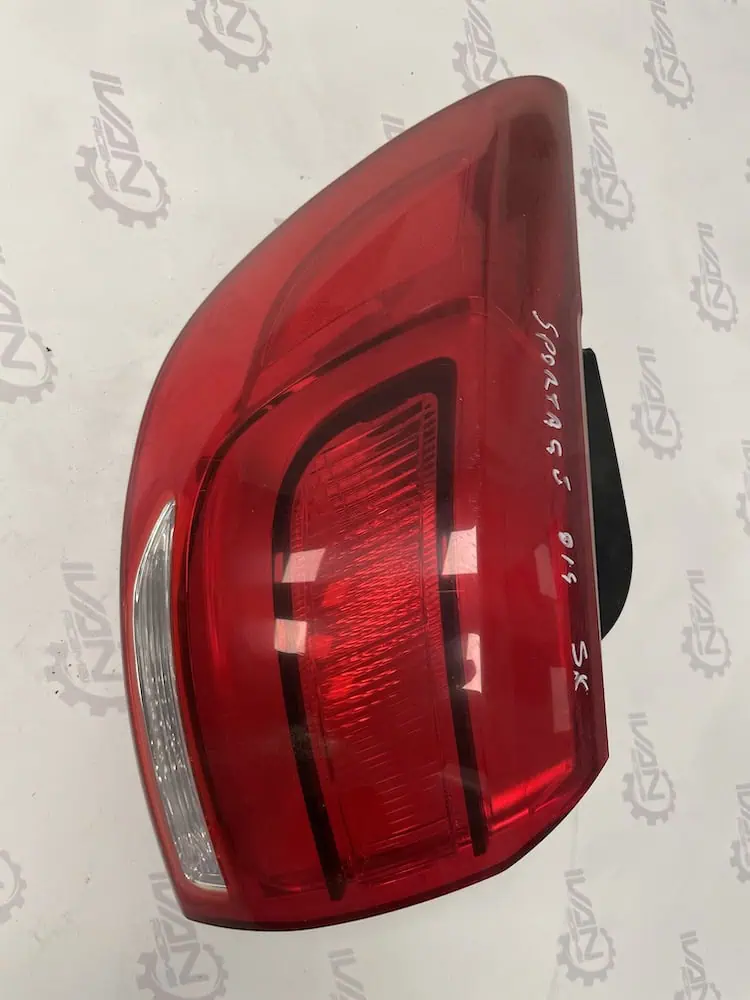 Stop/Fanale Posteriore DX Kia Sportage - 92402-3W5