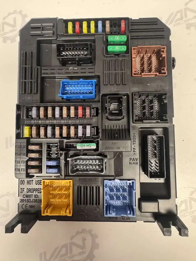 9830813080-1 Body Computer BSI Citroen C5 - Peugeot 5008 - 9830813080