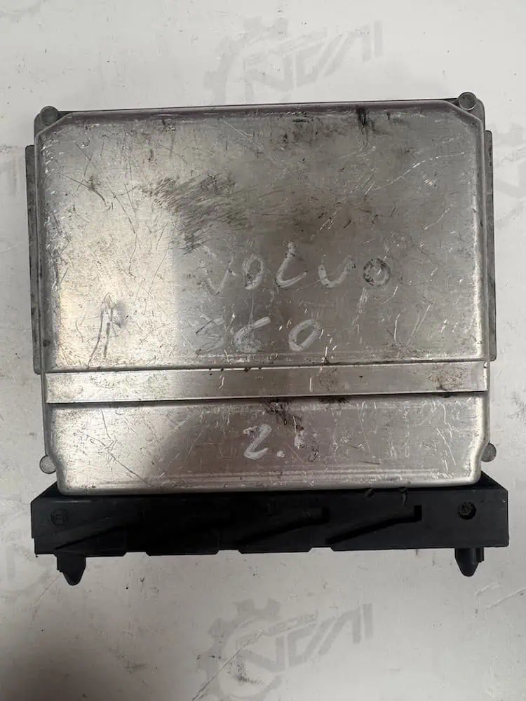 Centralina Motore Volvo V70 2.4 Diesel - 0281011078