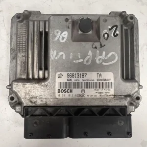 0281012695-1 Centralina Motore Chevrolet Captiva Usata - 0281012695