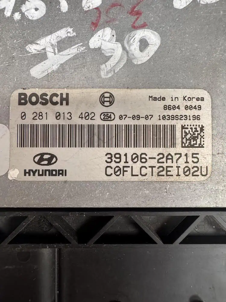 Centralina Motore Hyundai i30 1.6 CRDI - 0281013402