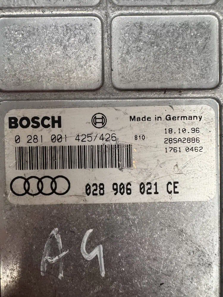 Centralina Motore Audi A4 1.9 TDI - 028906021CE