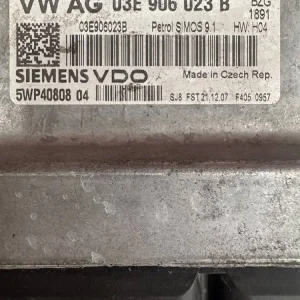 Centralina Motore Volkswagen Polo 4° Serie - 03E906023B
