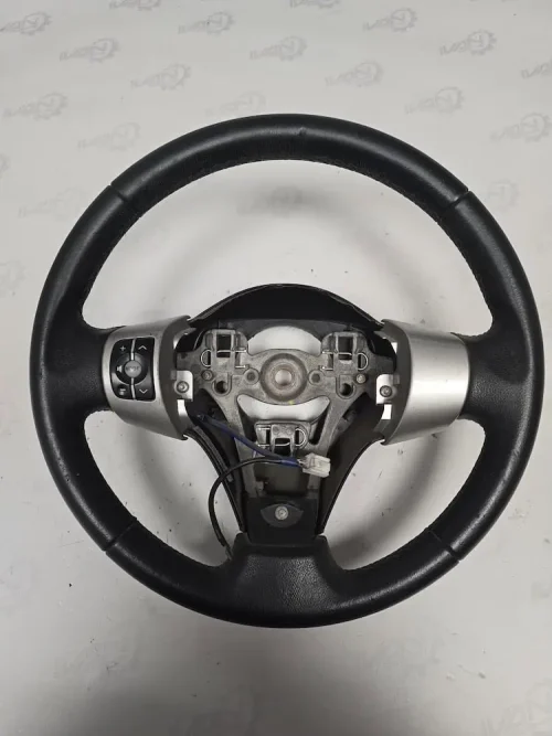 305460899FKA-1 Volante Toyota Yaris - 305460899FKA