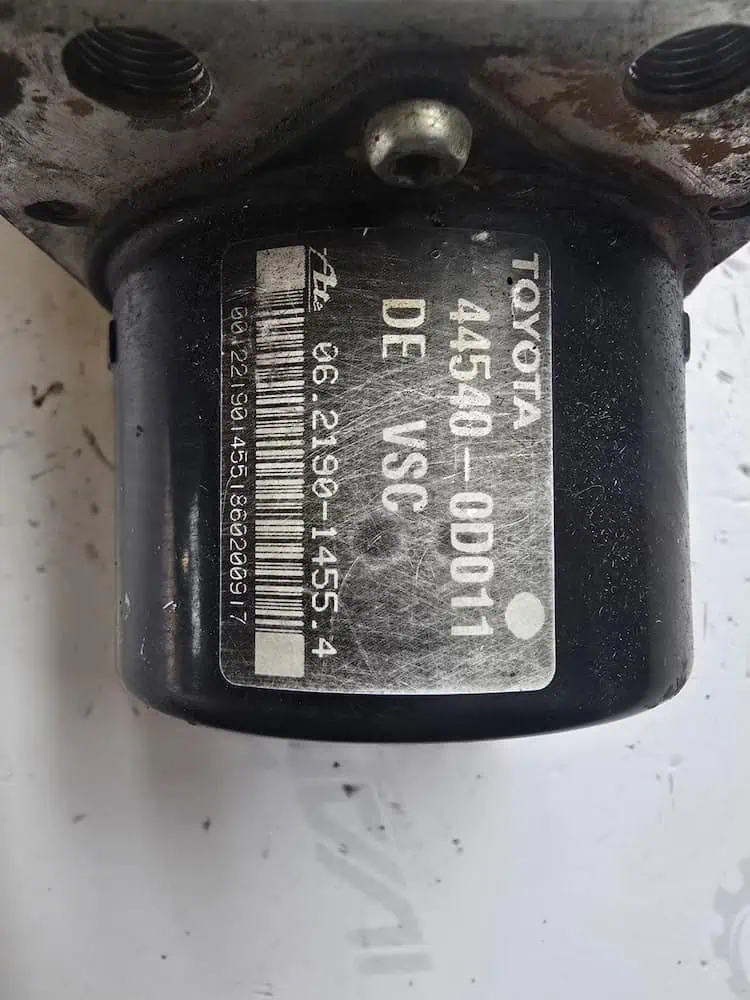 445400D011-3 Centralina Pompa ABS Toyota Yaris - 445400D011