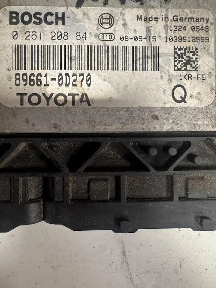 Centralina Motore Toyota Yaris 1.0 12V - 0261208841