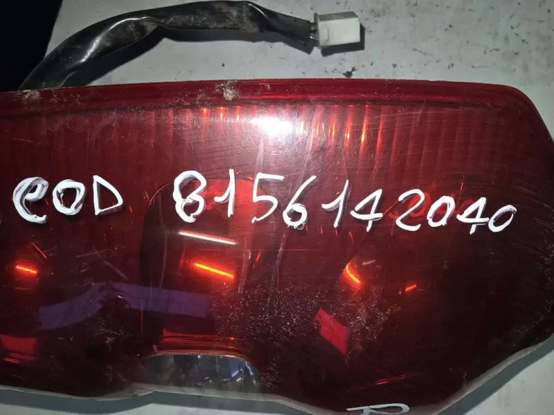 8156142040-2 Stop/Fanale Posteriore SX Toyota Rav4 2° Serie - 8156142040