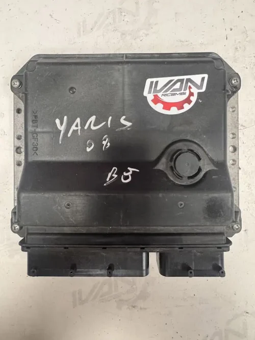 Centralina Motore Toyota Yaris 1.3 Benzina - 896610D311