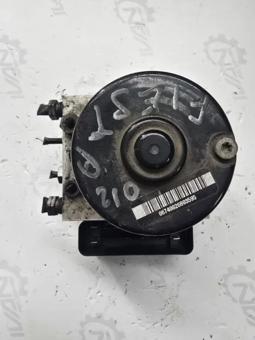 Centralina Pompa ABS Ford Fiesta 1.2 Benzina - 8V512C405AE