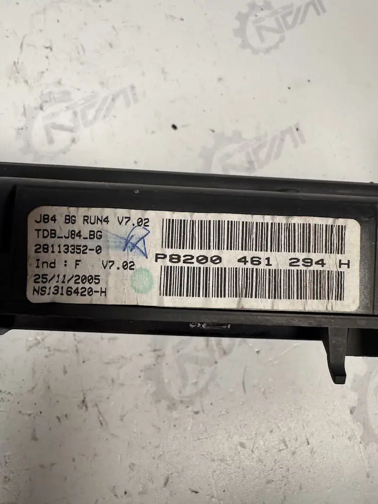 Quadro Strumenti Renault Scenic 2.0 16V (99Kw) - 28113352 - P8200461294H