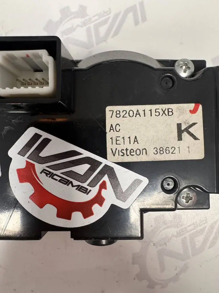 Comando Clima Mitsubishi ASX/Lancer 1.5 16V (80kw) - 7820A115XB