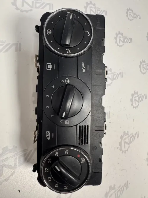 A1698300585-1 Comando Clima Mercedes-Benz Classe A W169 A 150 (70kw) - A1698300585