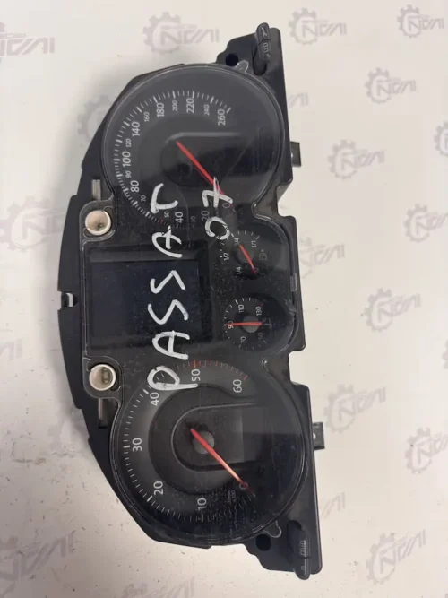 A2C53106067-1 Quadro Strumenti Volkswagen Passat Variant 2.0 TDI 16V - A2C53106067