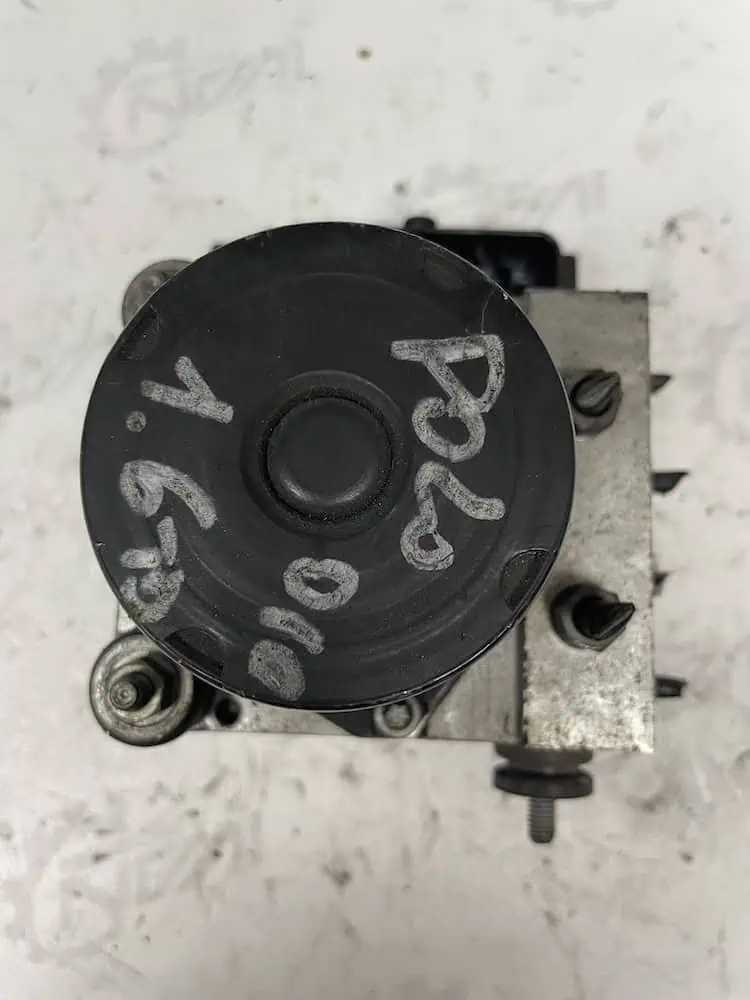 Centralina Pompa ABS Volkswagen Polo 1.2 TDI (55kw) - 0265239012
