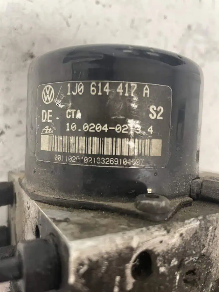 Centralina Pompa ABS Volkswagen Golf IV 1.9 Diesel (81kw) - 1J0614417A