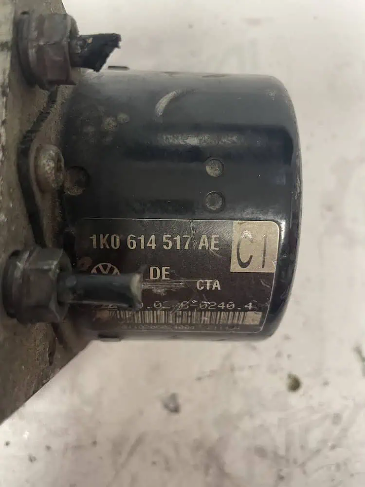 Centralina Pompa ABS Volkswagen Golf V 2.0 Diesel (103kw) - 1K0614517AE