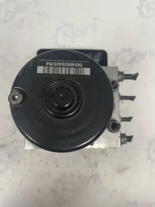 1K0674517AE-1 Centralina Pompa ABS Volkswagen Golf Plus 1.9 TDI (77kw) - 1K0674517AE