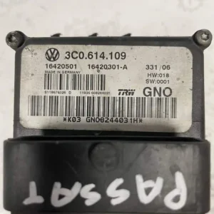 Centralina Pompa ABS Volkswagen Passat 1.9 TDI (77kw) - 3C0614109