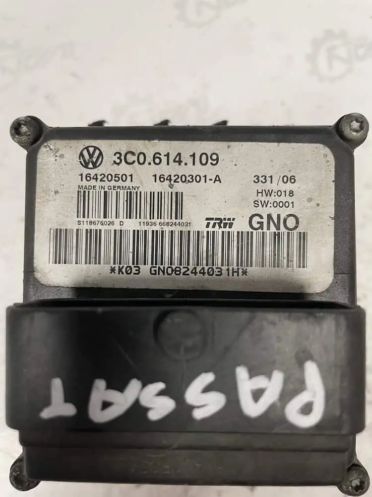 Centralina Pompa ABS Volkswagen Passat 1.9 TDI (77kw) - 3C0614109
