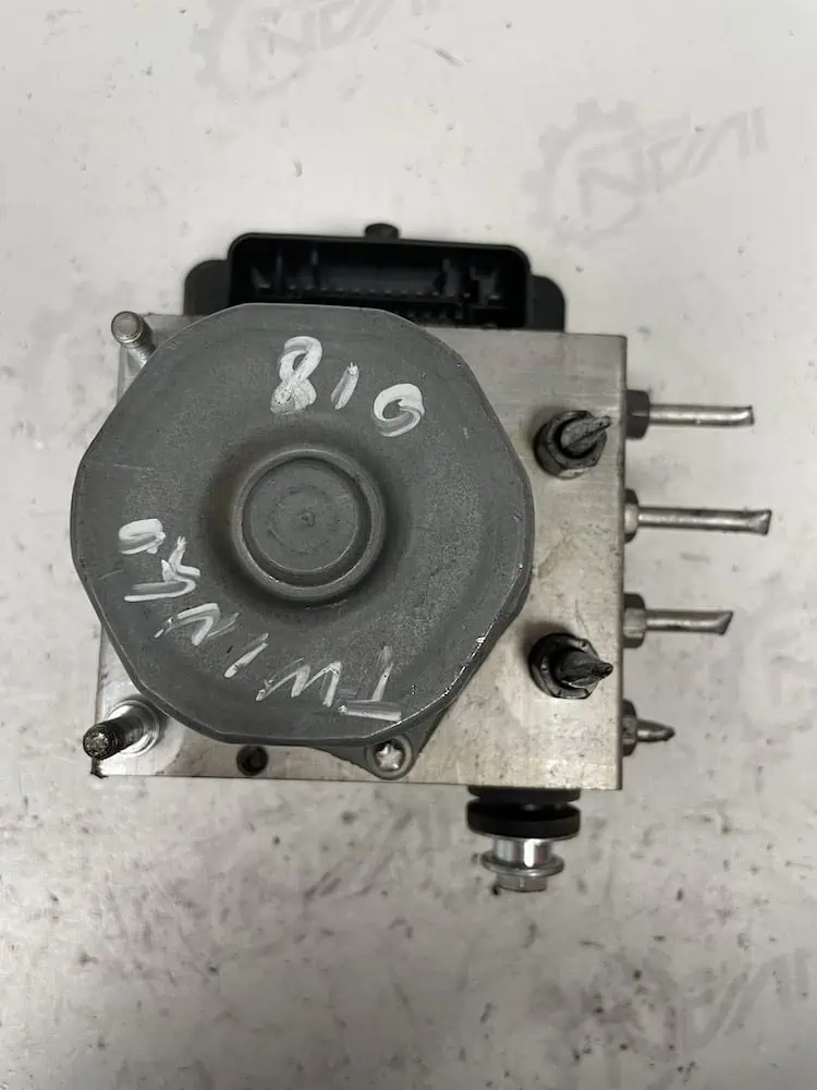Centralina Pompa ABS Renault Twingo 0.9 TCe (66kw) - 476605476R