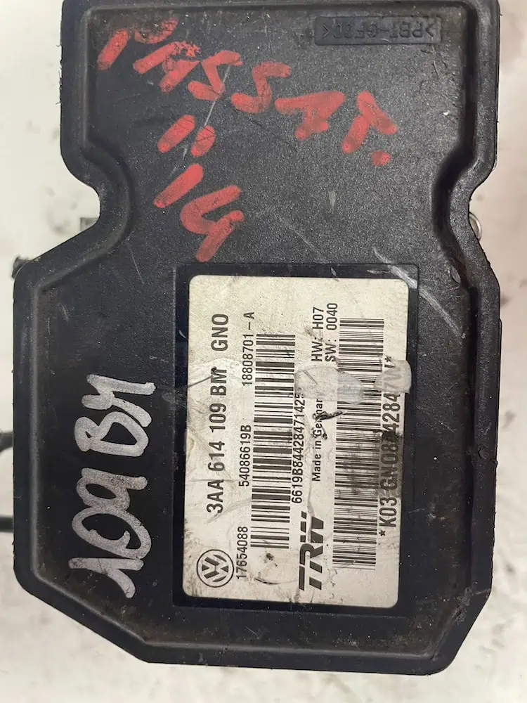 Centralina Pompa ABS Volkswagen Passat 2.0 Diesel (103kw) - 54086619B