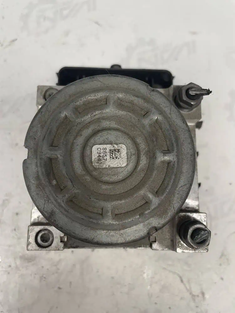 Centralina Pompa ABS Volkswagen Golf 1.2 Benzina (63kw) - 5Q0614517T