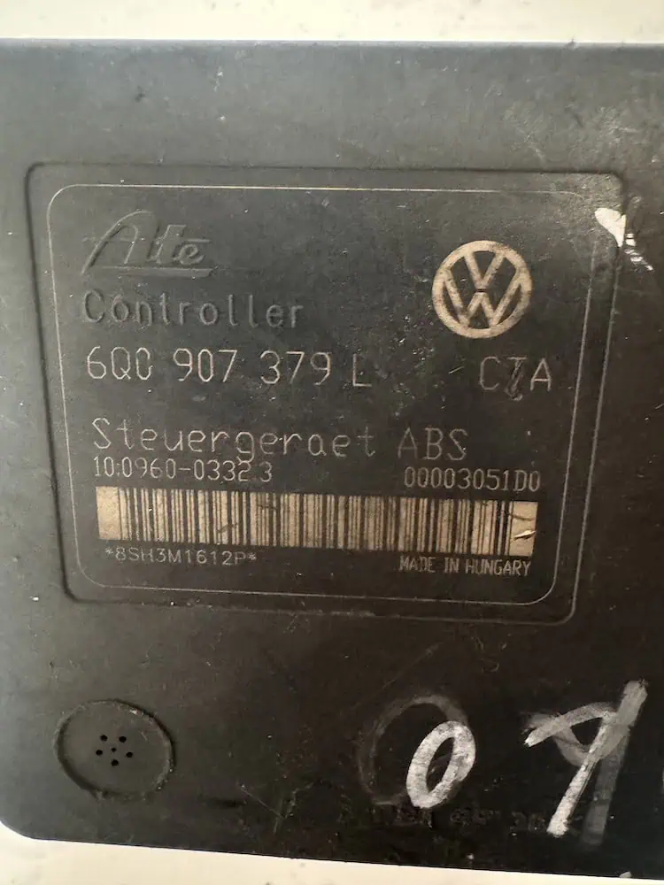 Centralina Pompa ABS Volkswagen Polo 9N 1.4 TDI - 6Q0907379L