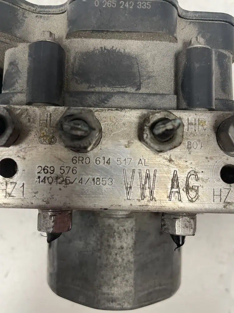 Centralina Pompa ABS Audi A1 1.6 TDI (66kw) - 6R0614517AL