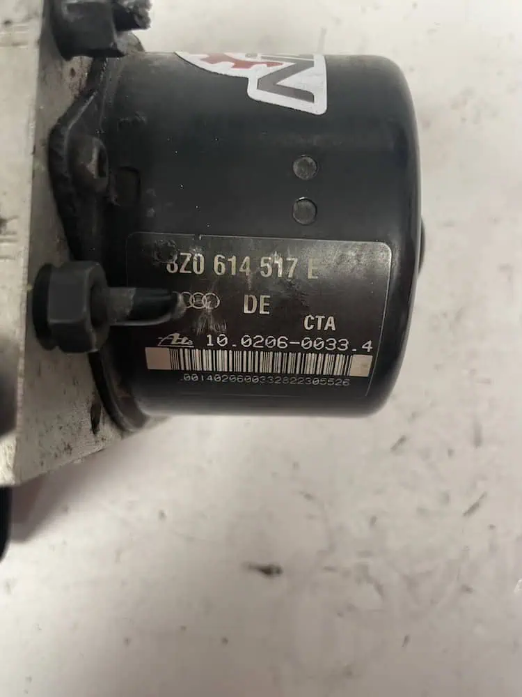 8Z0614517E-1 Centralina Pompa ABS Audi A2 1.4 TDI (55kw) - 8Z0614517E