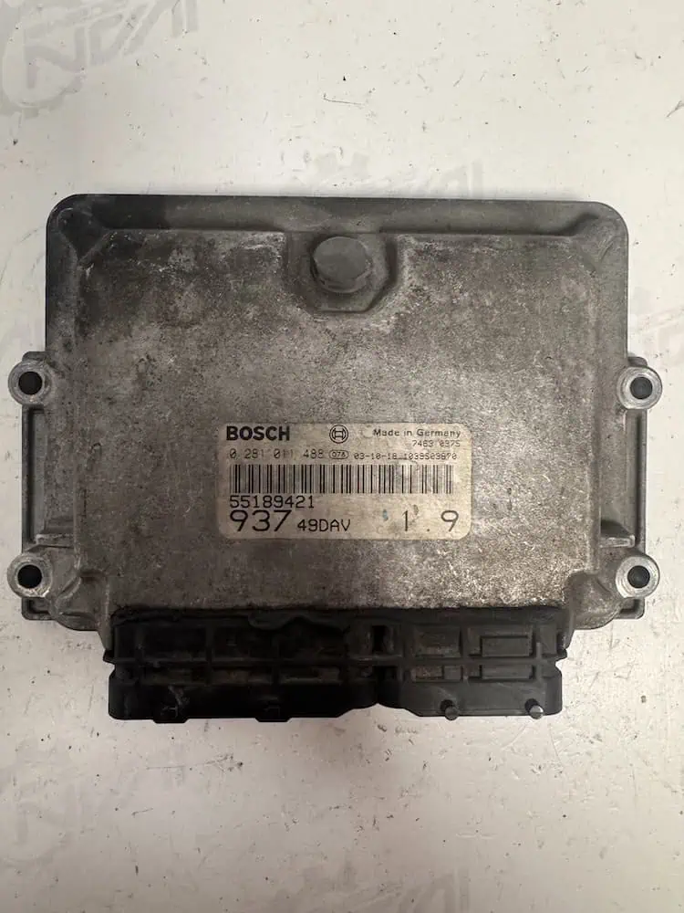 Centralina Motore Alfa Romeo 147 1.9 JTD (85kw) - 0281011488