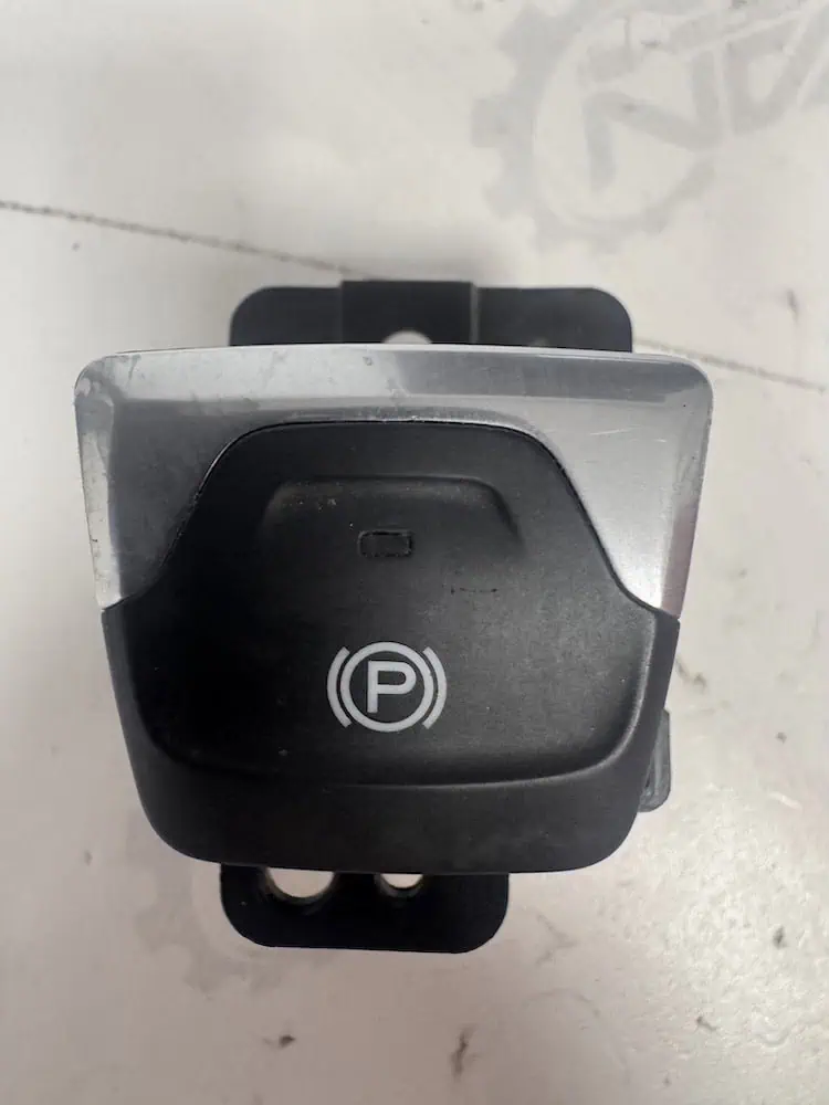 Pulsante Freno Stazionamento Fiat 500 X 1.6 MJT (88kw) - 07356123300