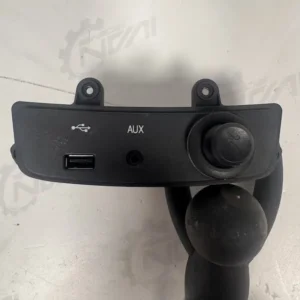 Presa Ingresso AUX/USB SsangYong Korando 2.0 e-XDi - 202008944