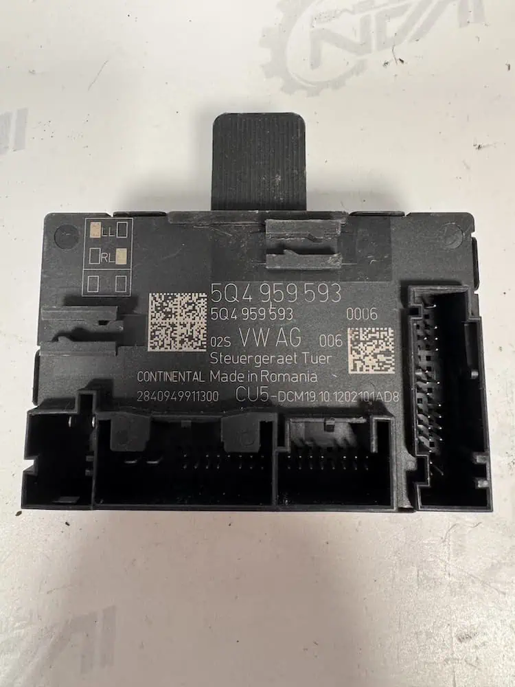 Centralina Porta Anteriore SX Volkswagen Golf VII 1.6 TDI - 5Q4959593