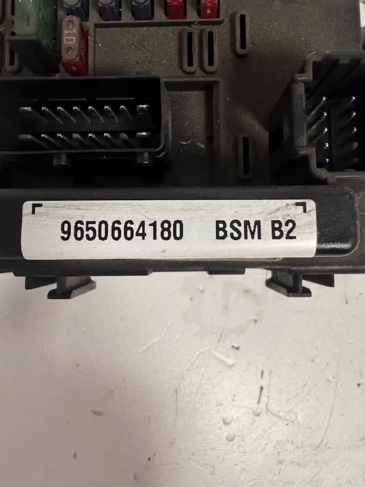 Centralina Body Computer Peugeot 307 1.6 HDi (80kw) - 9650664180