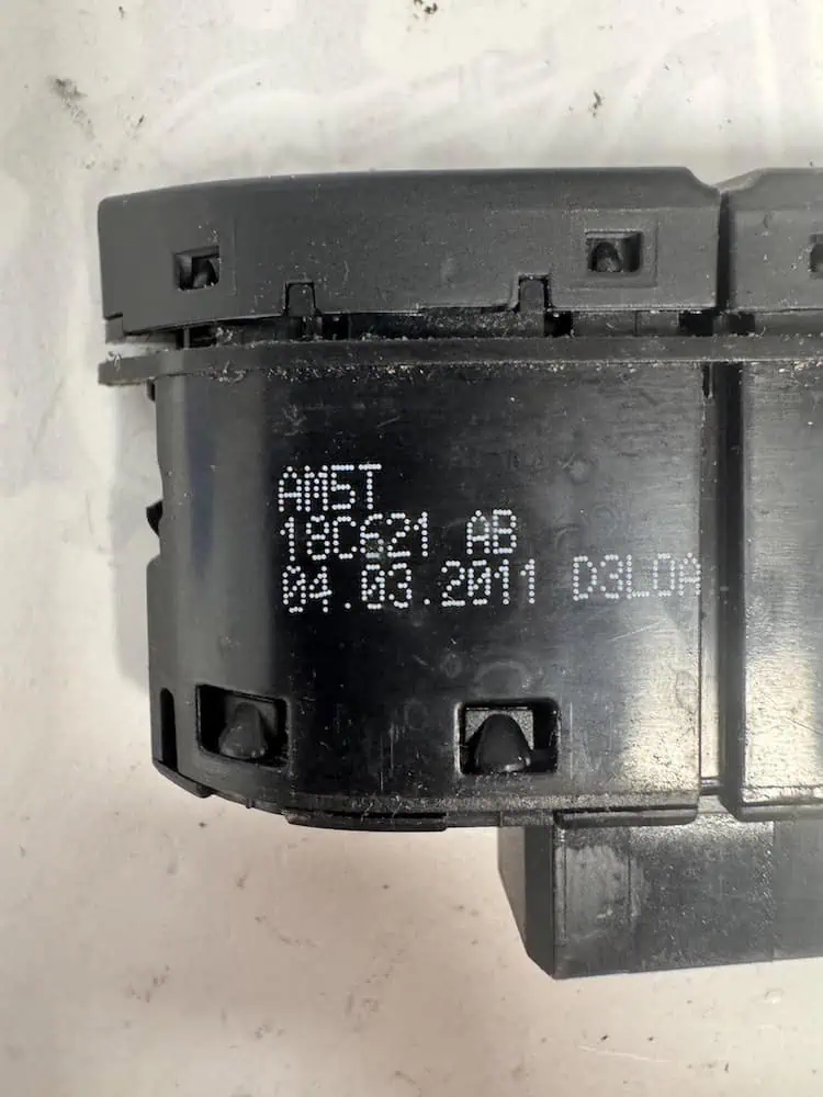 AM5T18C621AB-2 Interruttore Sbrinamento Ford Focus 1.6 TDCI (85kw) - AM5T18C621AB
