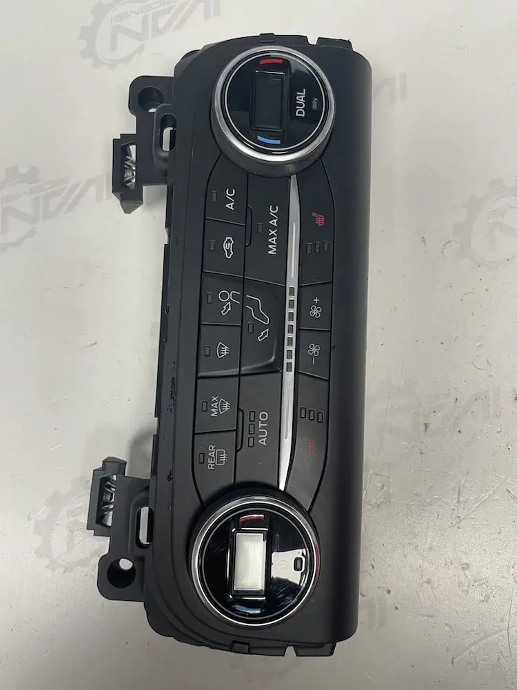 JX7T-18C612-CF-2 Comando Clima Ford Focus - JX7T18C612CF