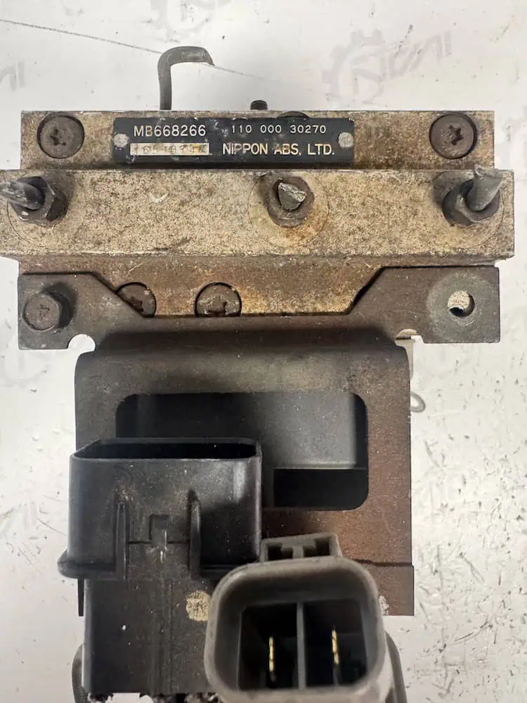 MB668266-2 Centralina Pompa ABS Mitsubishi Pajero 3.0 V6 (110kw) - MB668266