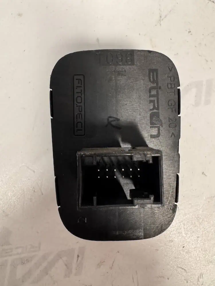 T098-2 Interruttore Pulsante 4 Frecce Fiat Fiorino 1.3 16V MJT (55kw) - T098