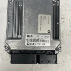 Centralina Motore Bmw Serie 3 320d (100kw) - 0281011411