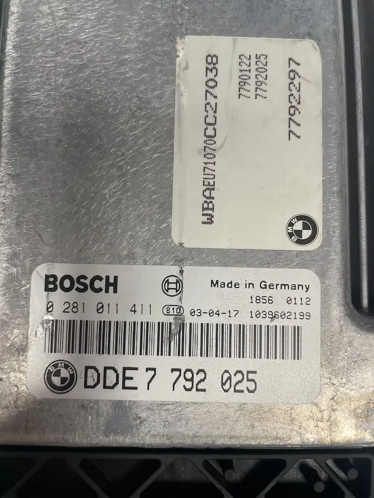 Centralina Motore Bmw Serie 3 320d (100kw) - 0281011411