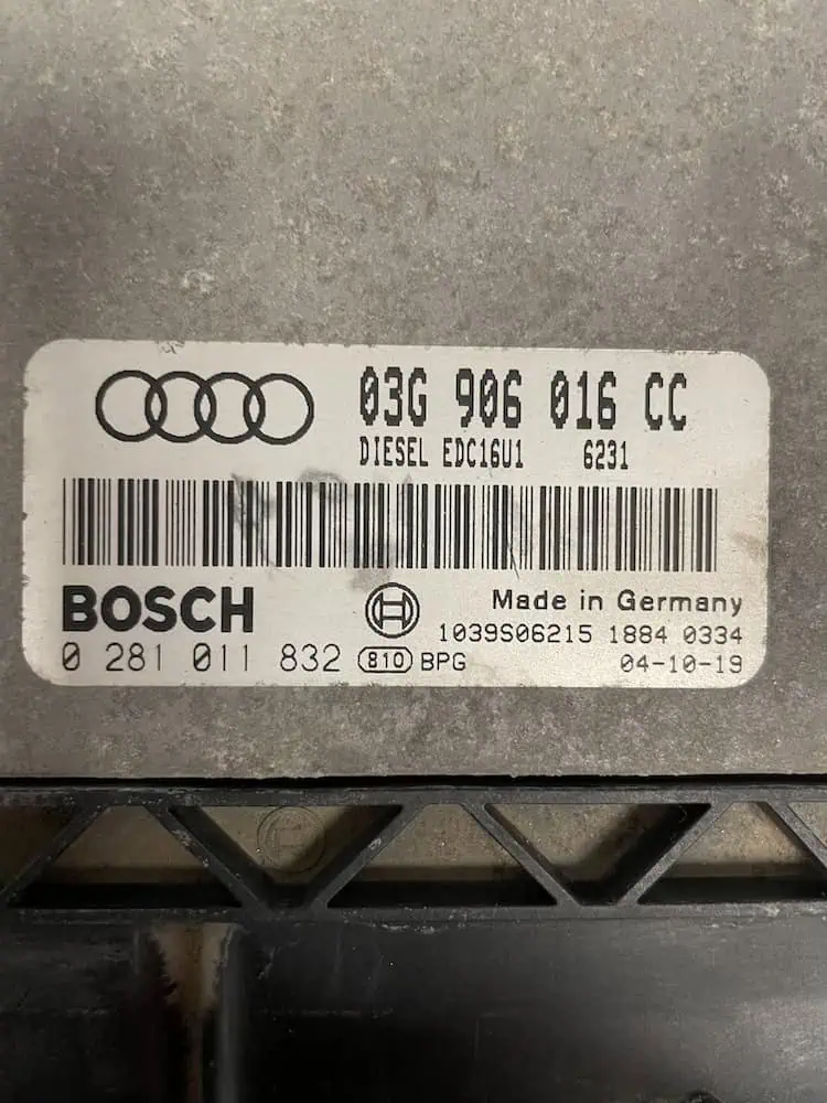 Centralina Motore Audi A3 1.9 TDI (77kw) - 0281011832