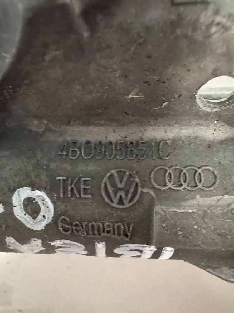 Blocchetto Accensione Volkswagen Golf IV 1.9 TDI (81kw) - 4B0905851C