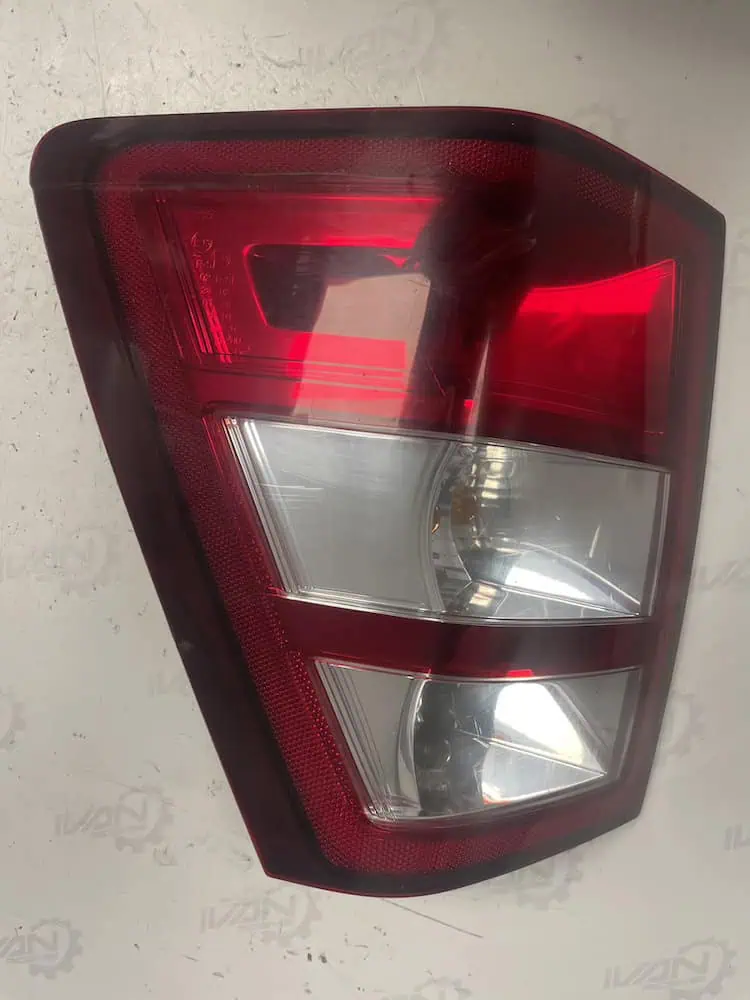 Stop/Fanale Posteriore SX Jeep Grand Cherokee 3.0 CRD 4x4 (160kw) - 55156721AG