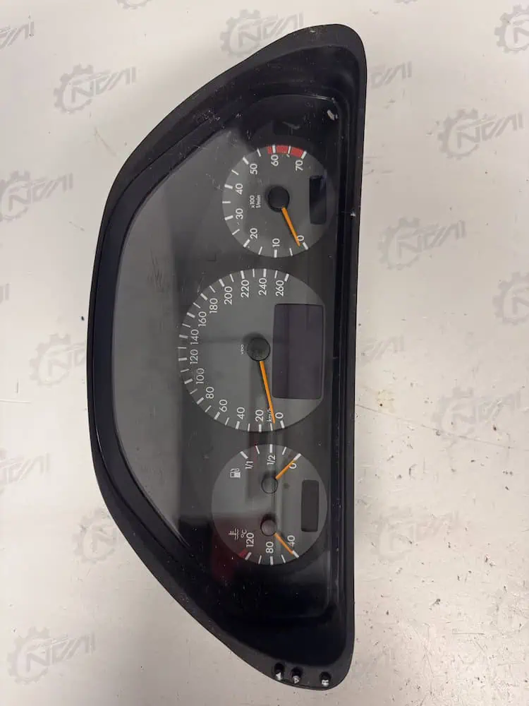87001357-1 Quadro Strumenti Mercedes-Benz Classe E 200 CDI (85kw) - 87001357