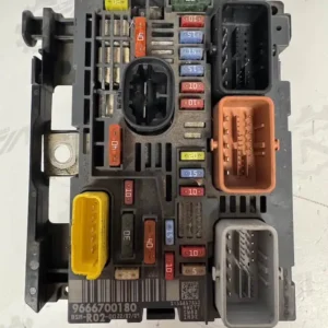 9666700180-1 Centralina Body Computer Peugeot 3008 1.6 HDi (80kw) - 9666700180