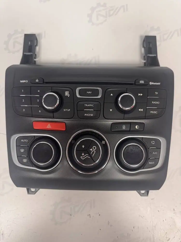 Comando Clima Citroen DS4 1.6 HDi (84kw) - 98040785XX