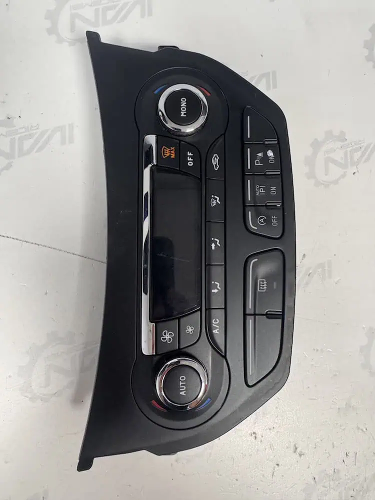 Comando Clima Ford C-Max 1600 Diesel - AM5T18C612BJ
