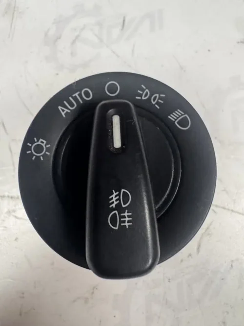 Interruttore Luci Fiat Freemont 2.0 MJT (125kw) - 68041761AB